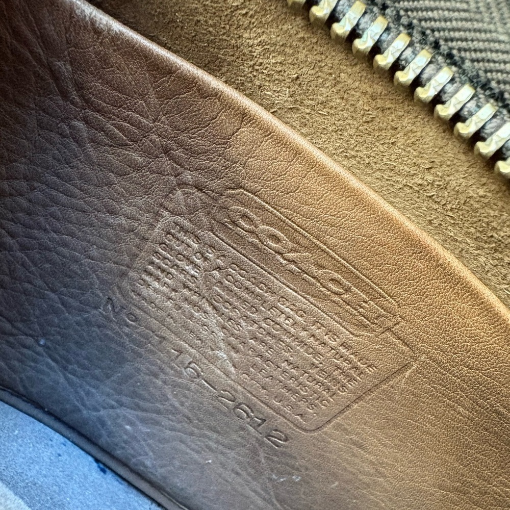 COACH Vintage 
Companion 9300 Shoulder Bag, tobacco - Picture 8 of 9